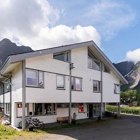 Reine Basecamp - Apartments & Rooms Dış mekan fotoğraf