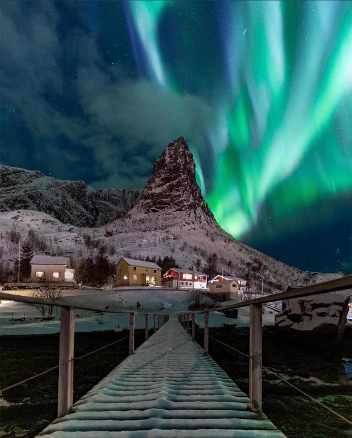 Reine Basecamp - Apartments & Rooms Dış mekan fotoğraf
